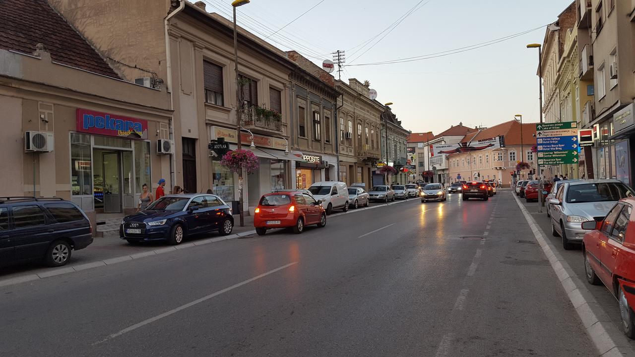 Centar Lux Vrsac Apartment Exterior foto